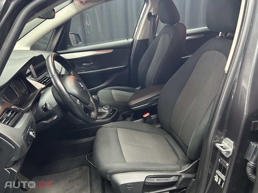 BMW 216 d Advantage
