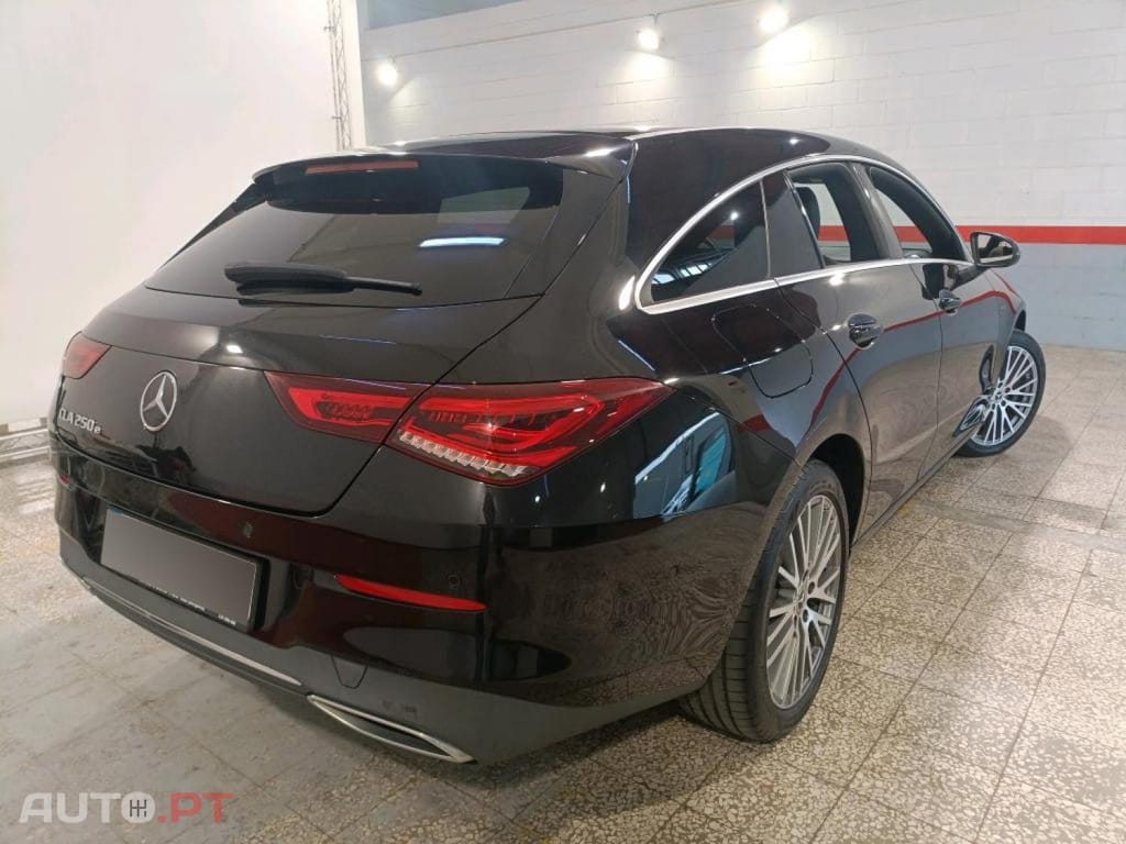 Mercedes-Benz CLA 250 e Shooting Brake Style Plus