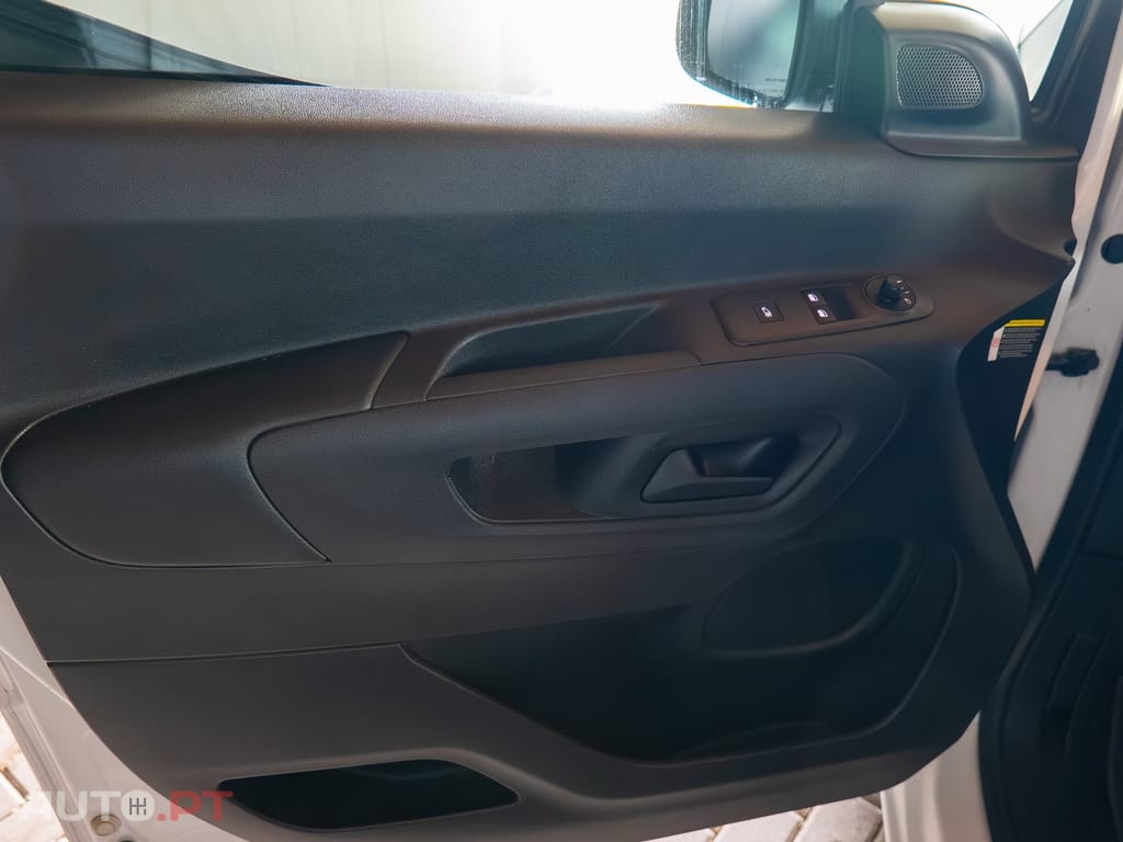 Peugeot Partner 1.6 BlueHDi L2 Premium 3L