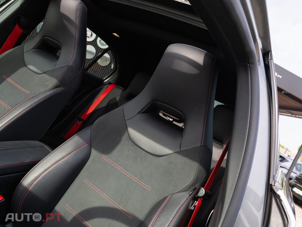 Mercedes-Benz A 35 AMG 4Matic Speedshift DCT 7G