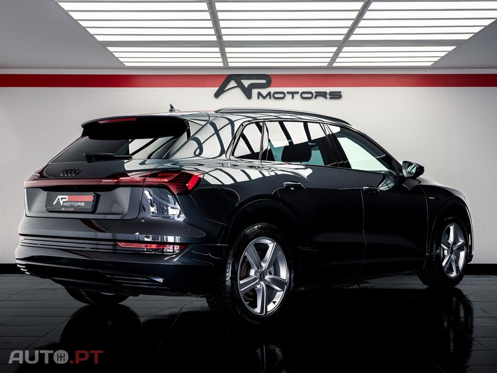 Audi E-Tron 50 quattro