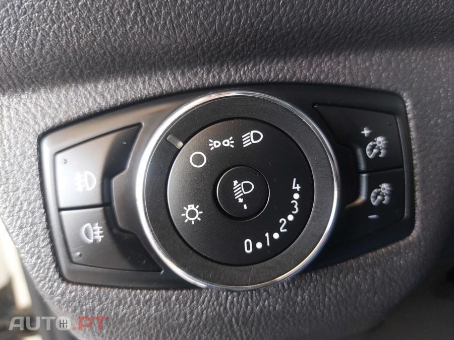 Ford Transit 1.5 TDCi Trend  - Iva Dedutível