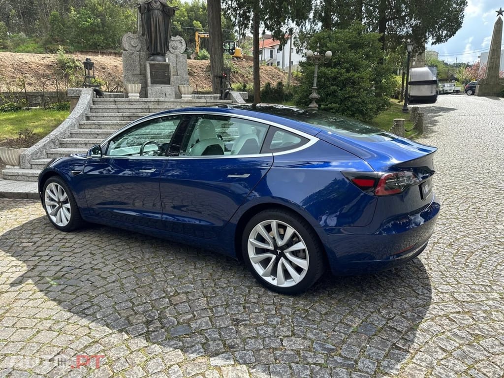 Tesla Model 3 Standard Range Plus RWD