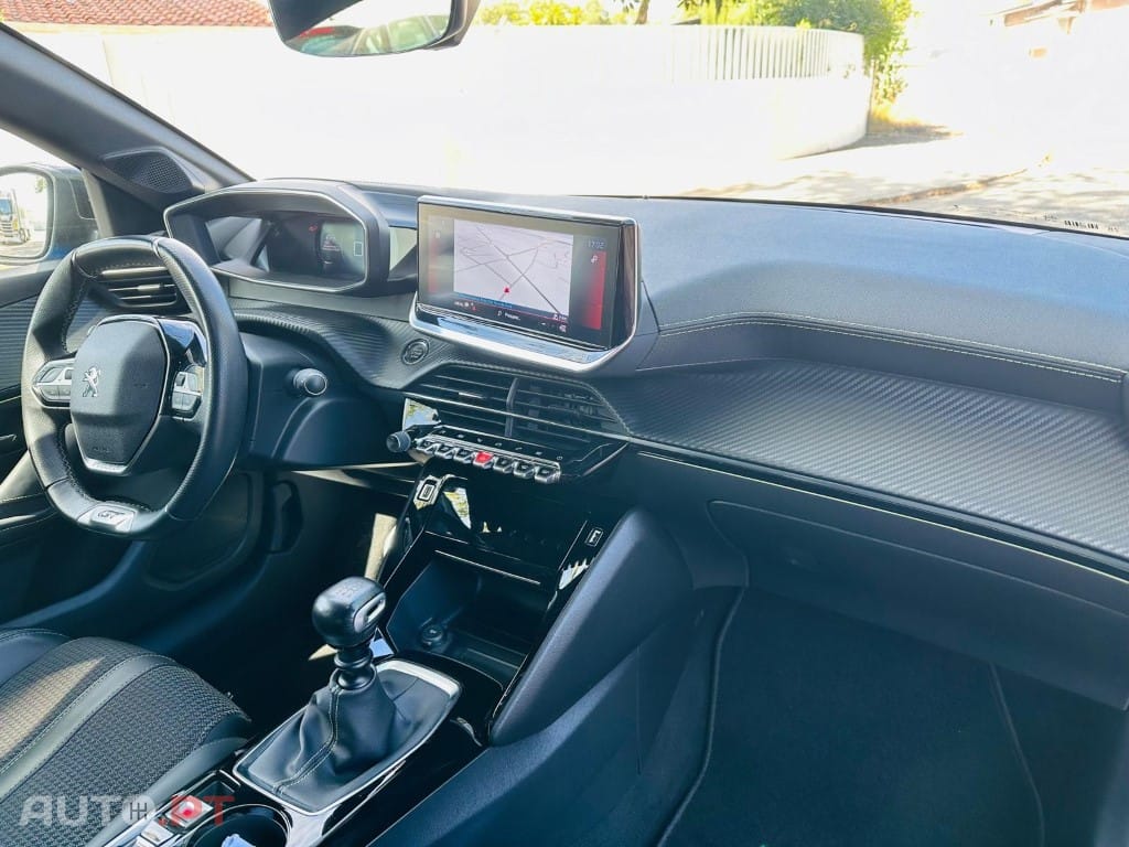 Peugeot 208 1.2 PureTech GT Line