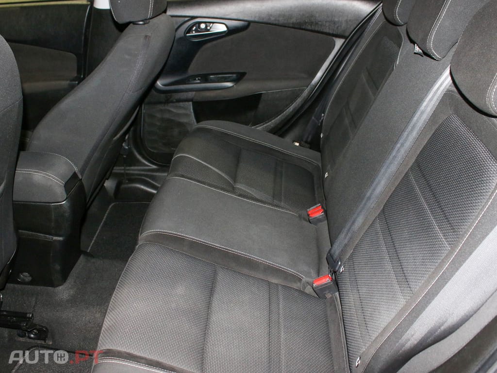 Fiat Tipo 1.3 M-Jet Lounge Tech