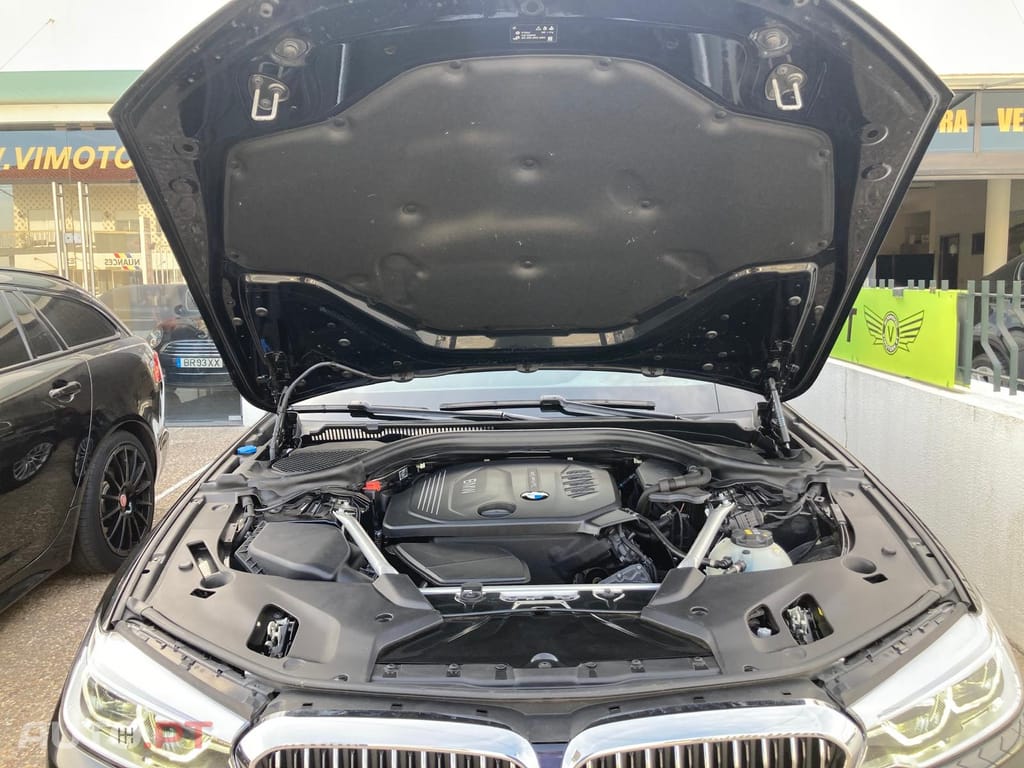 BMW 520 DA LINE LUXURY