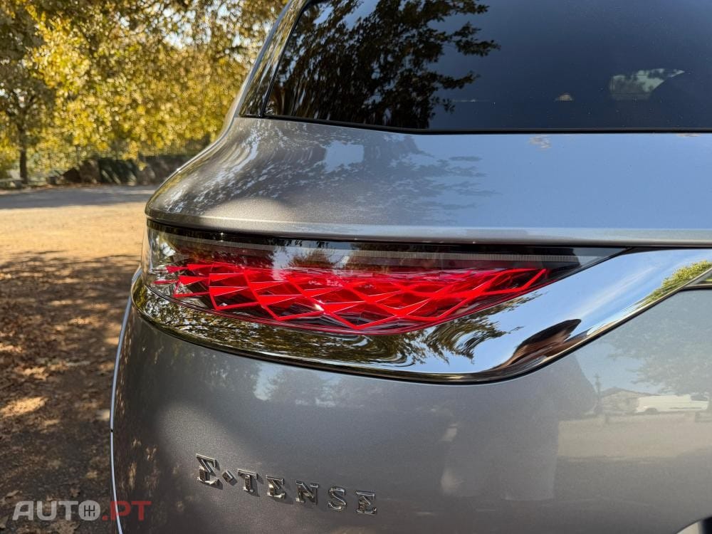 DS DS7 Crossback E-Tense Performance Line EAT8