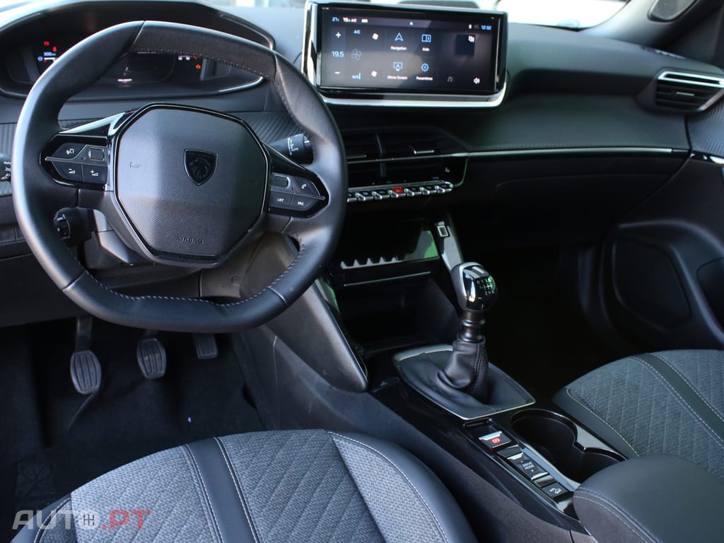 Peugeot 2008 1.2 PureTech Allure