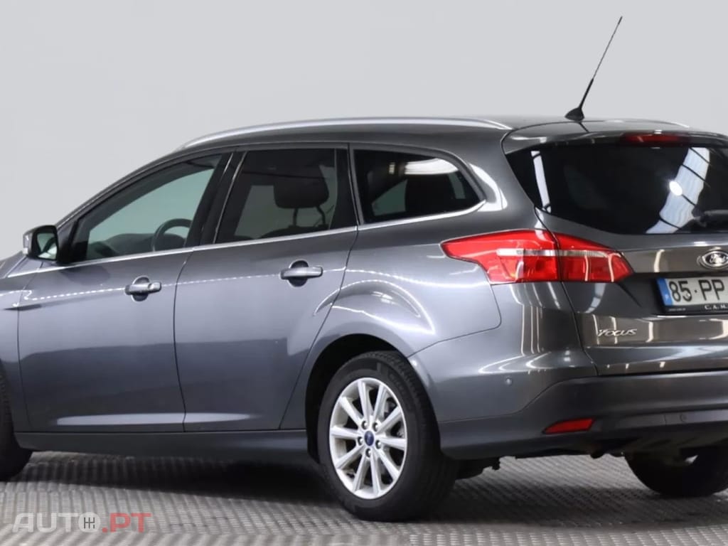 Ford Focus SW 1.0 SCTi Titanium