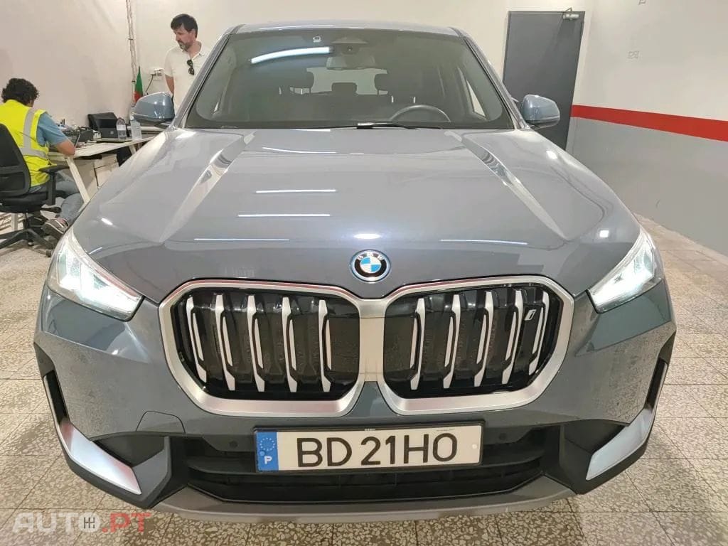 BMW iX1 xDrive30