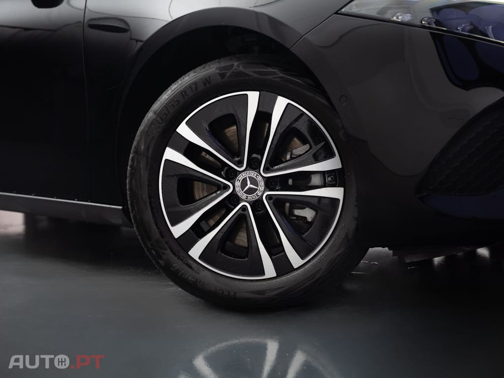 Mercedes-Benz A 250 e