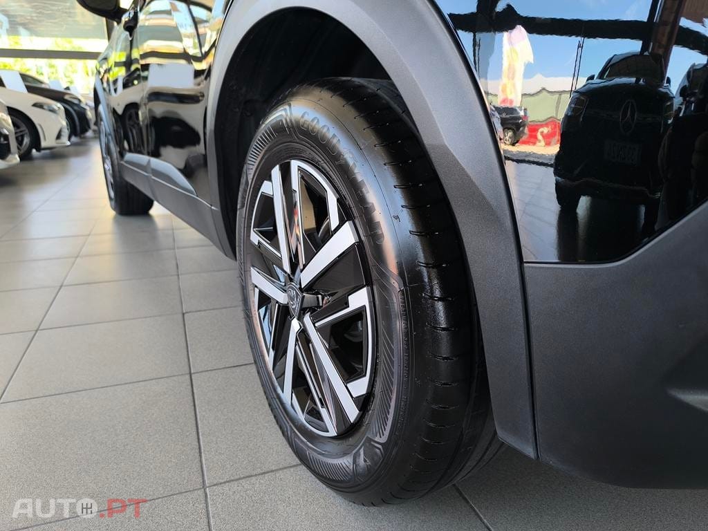 Peugeot E-2008 54 kWh Active
