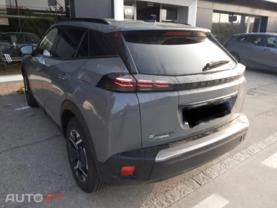 Peugeot E-2008 50 kWh Allure