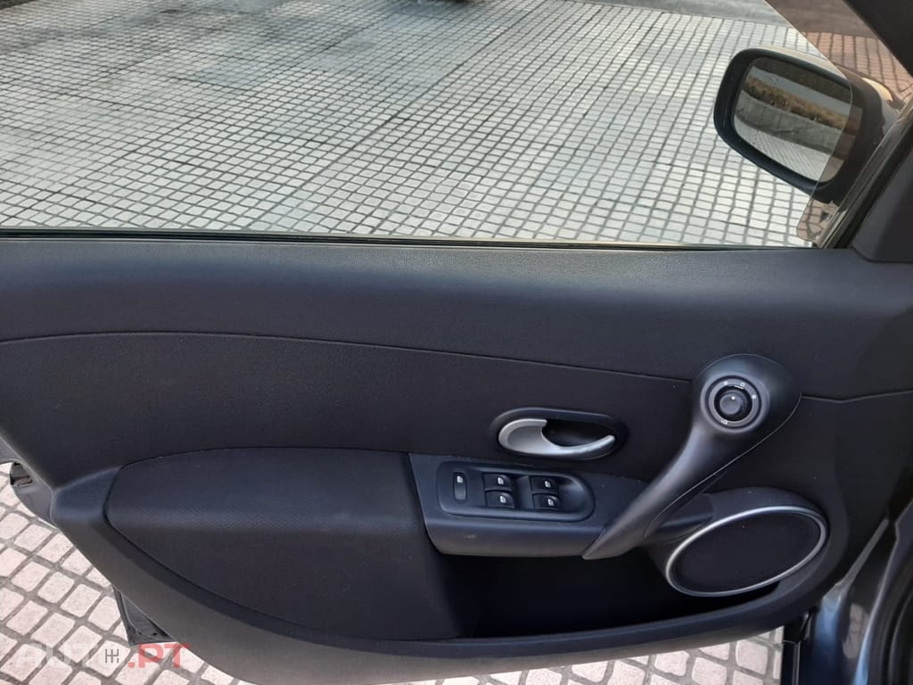 Renault Clio 1.2 16V TCE Luxe