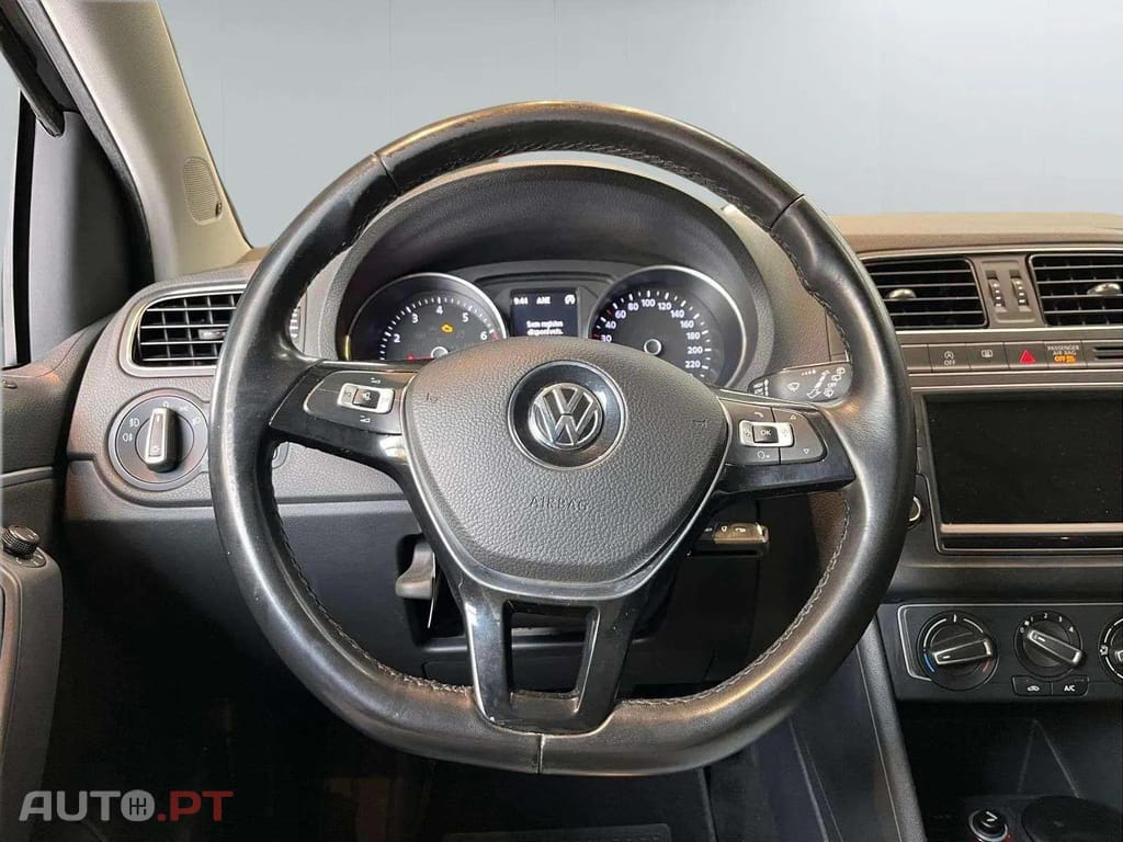 Volkswagen Polo 1.2 Tsi R-LINE