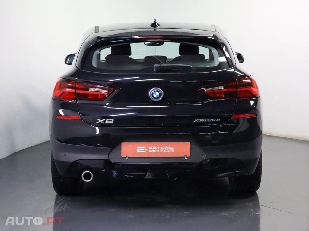 BMW X2 xDrive25e Business X