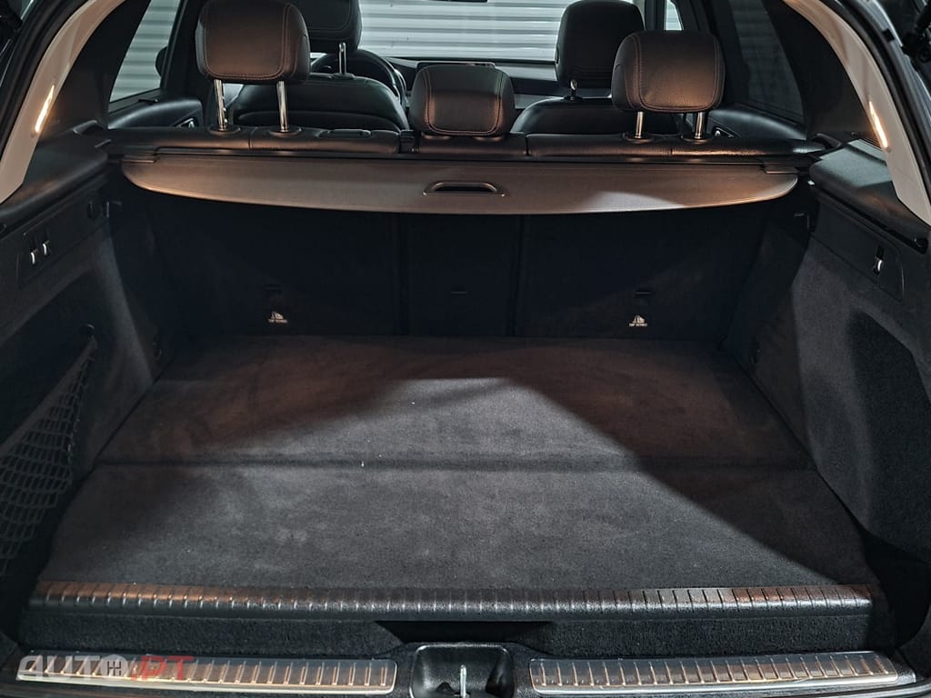 Mercedes-Benz GLC 300 e 4Matic 9G-TRONIC AMG Line