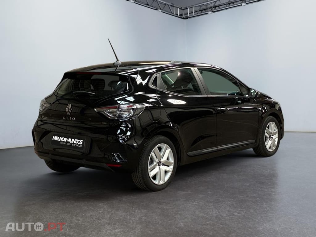 Renault Clio E-Tech Equilibre