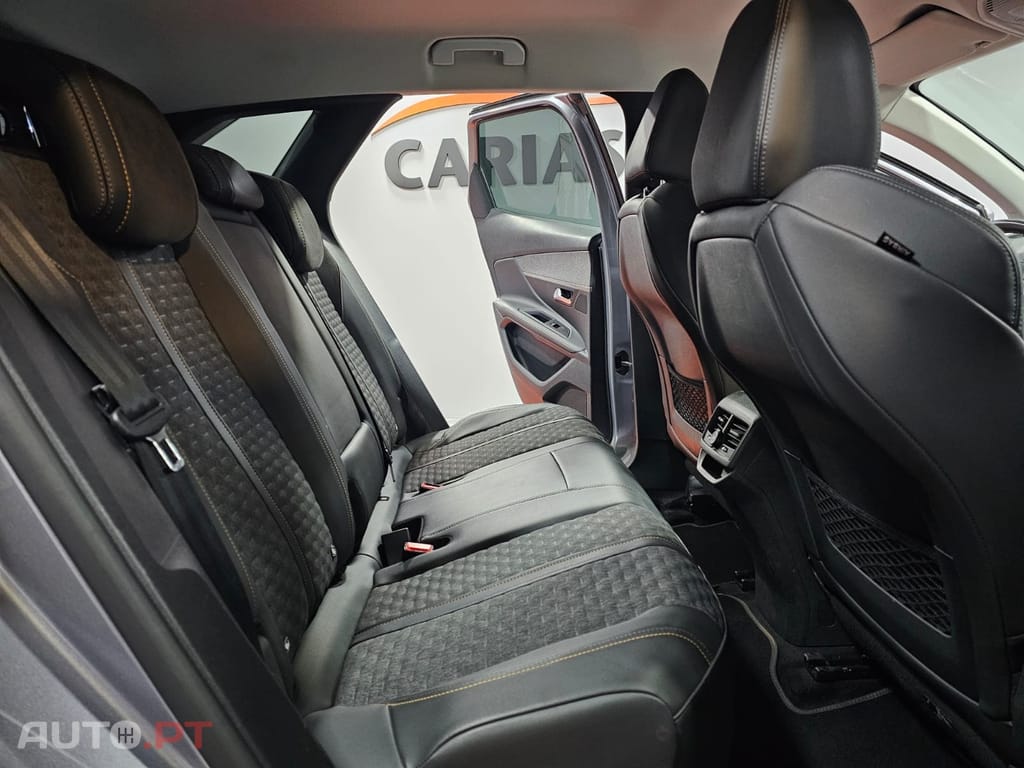 Peugeot 3008 1.6 Hybrid Allure Pack e-EAT8