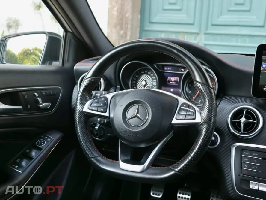 Mercedes-Benz A 180 AMG Line