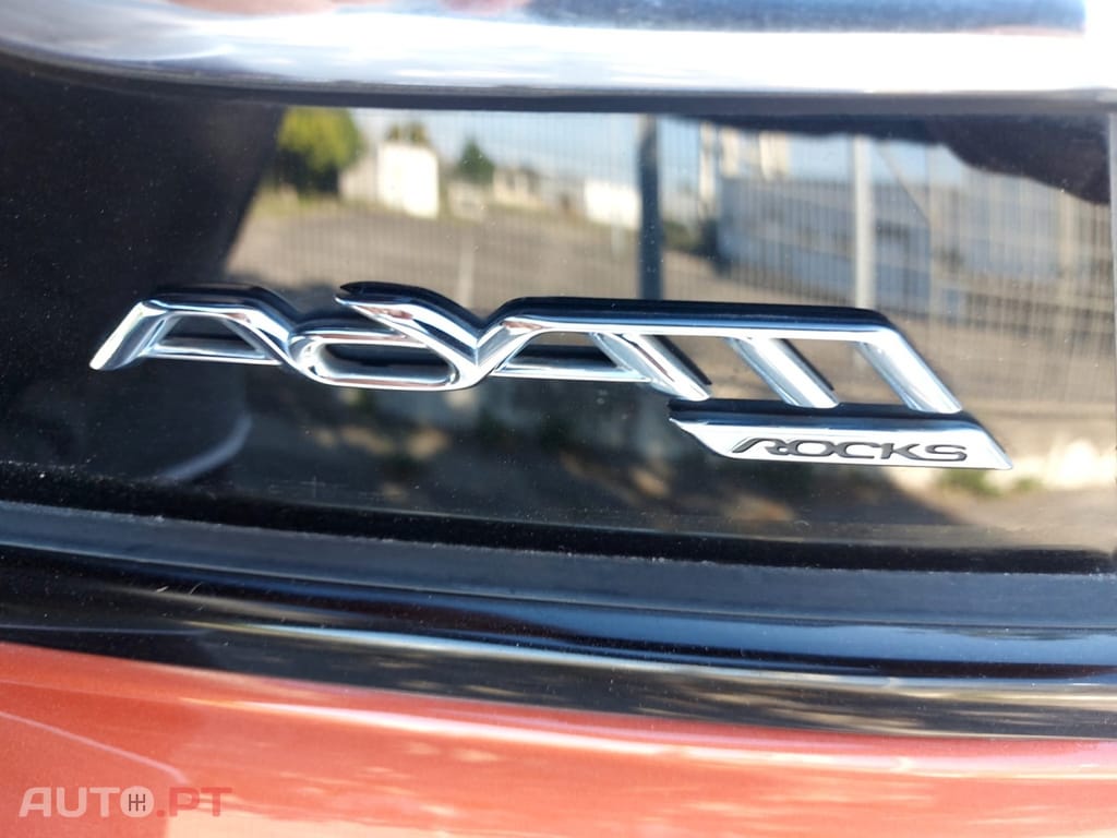 Opel Adam 1.0 T Rocks