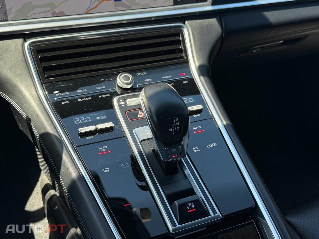 Porsche Panamera 4 E-Hybrid