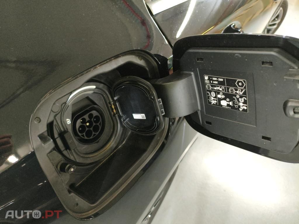 Mercedes-Benz A 250 e
