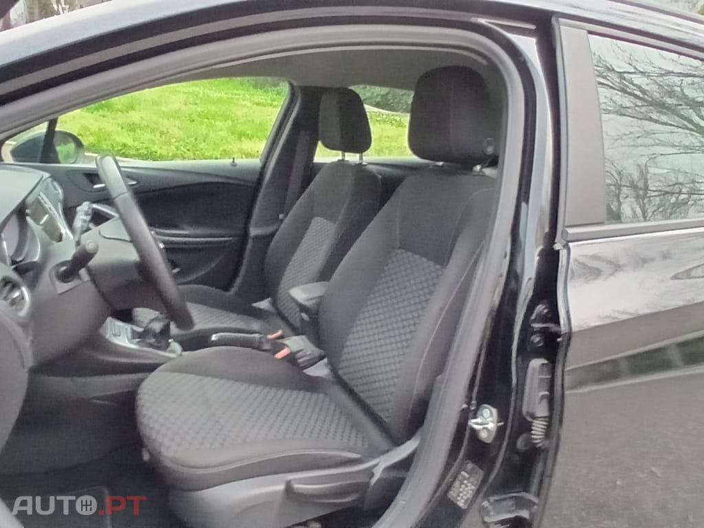 Opel Astra 1.6 CDTI Dynamic S/S