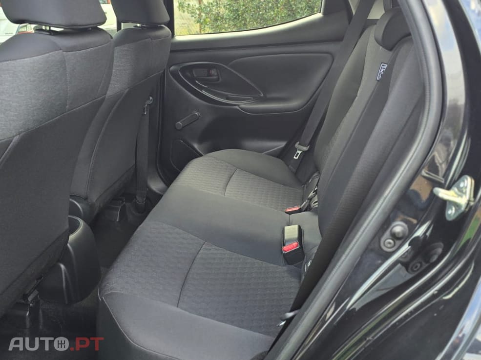 Toyota Yaris 1.0 VVT-i Comfort Plus