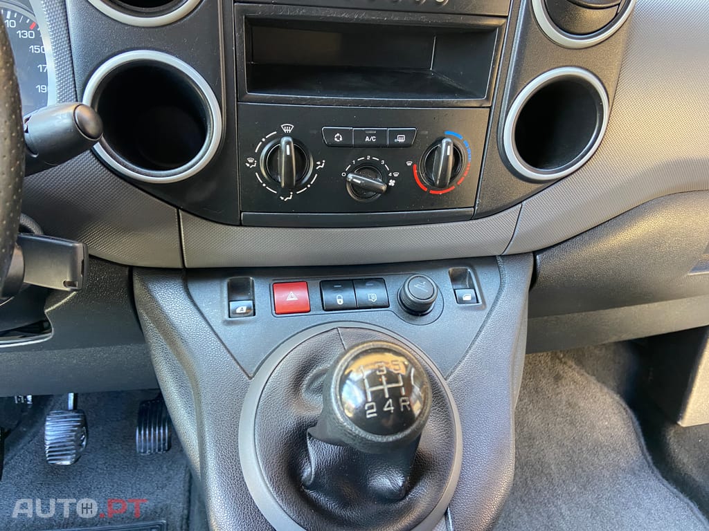 Peugeot Partner 1.6 HDI A/C + 3 LUG.