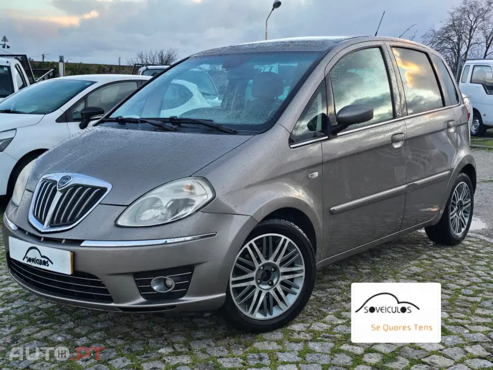 Lancia Musa 1.3 16V M-jet Platino