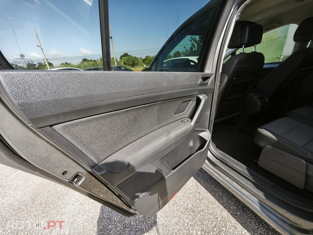 Volkswagen Touran 1.6 TDI Confortline DSG