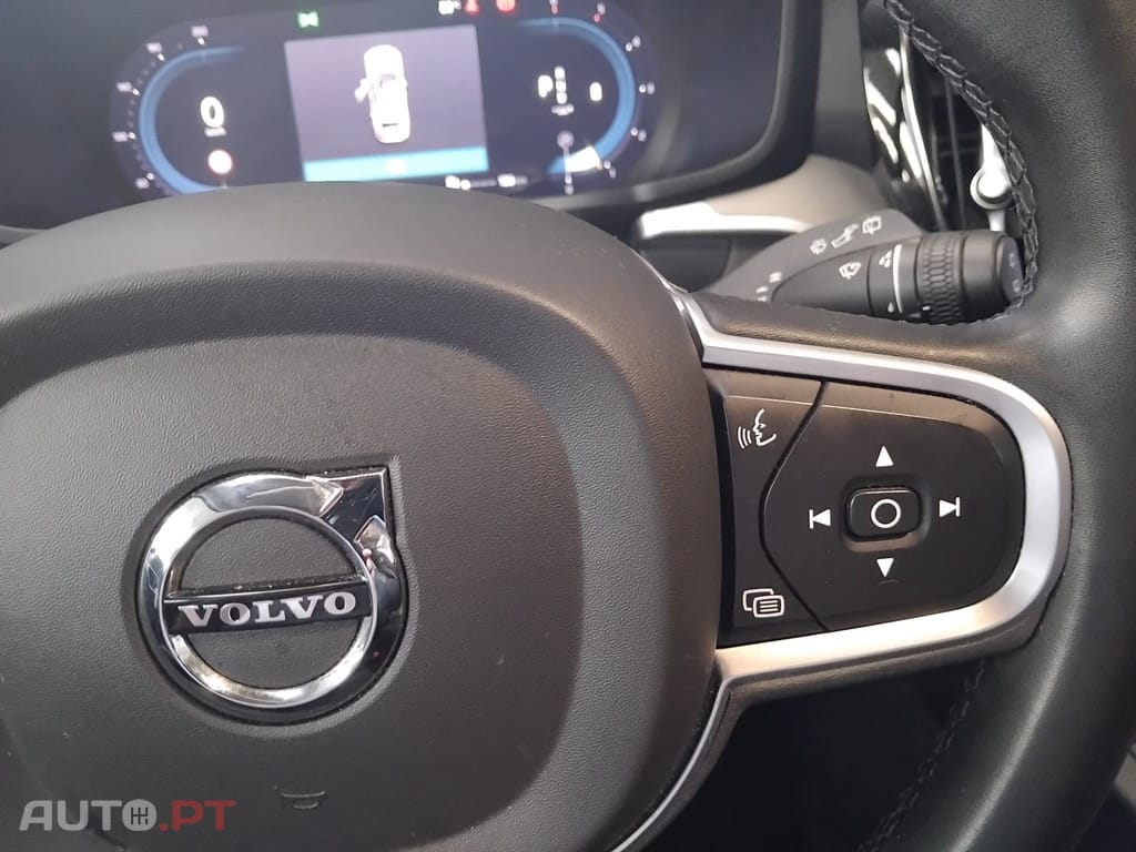 Volvo V60 2.0 B4 Momentum Plus Geartronic