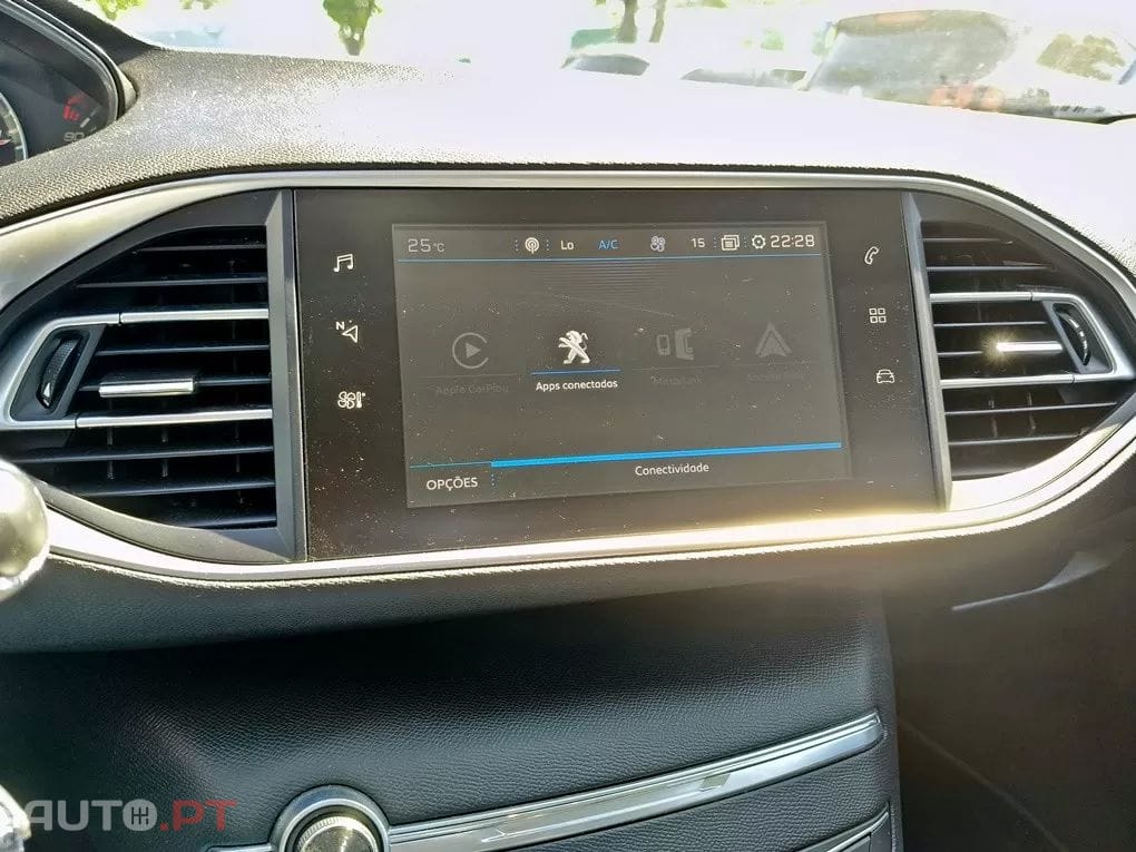 Peugeot 308 SW 1.6 BlueHDi Style — fotografia 21