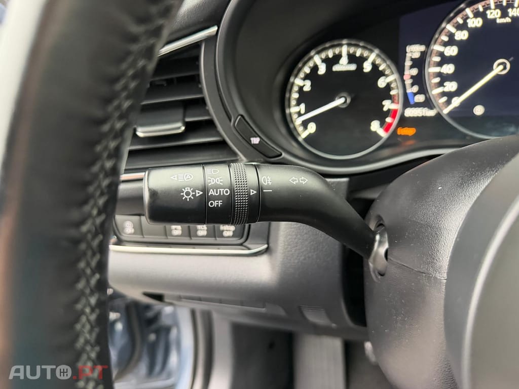 Mazda CX-30 2.0 e-Skyactiv-G Exclusive-line