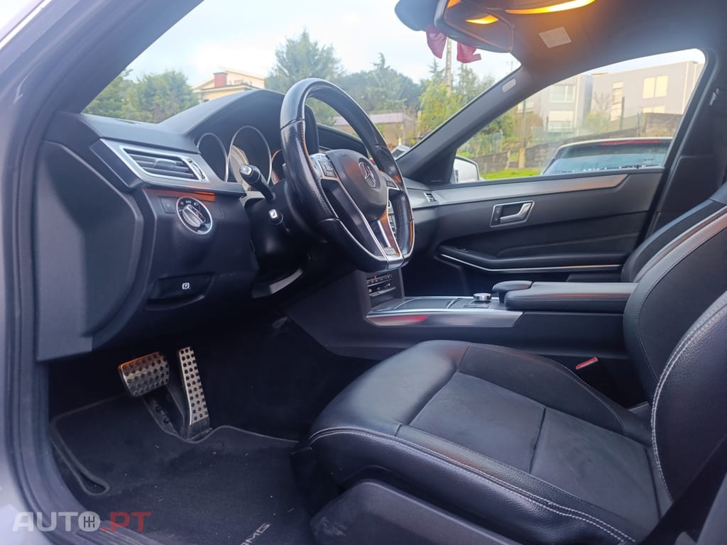 Mercedes-Benz E 300 AMG Line