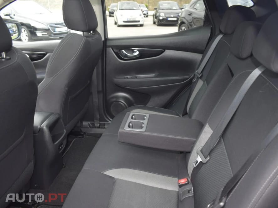 Nissan Qashqai 1.5 dCi N-Connecta