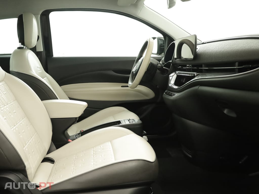 Fiat 500 500e 3+1 42 kWh Novo 500