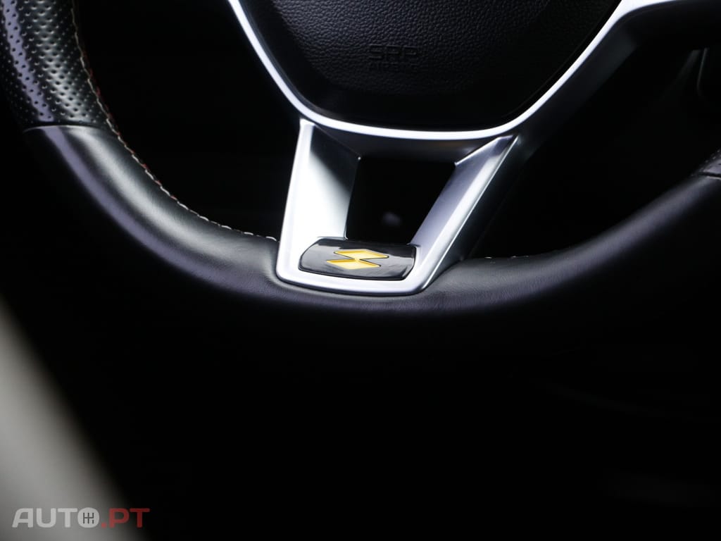 Renault Captur 1.0 TCe RS Line