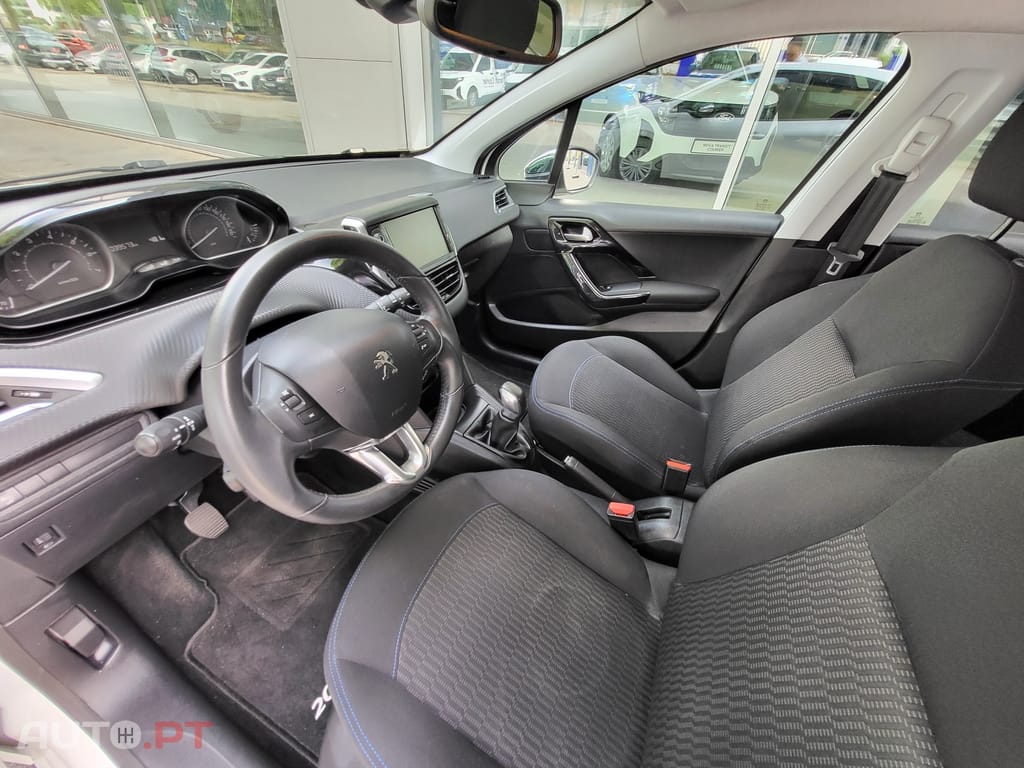 Peugeot 208 1.2 PureTech Style