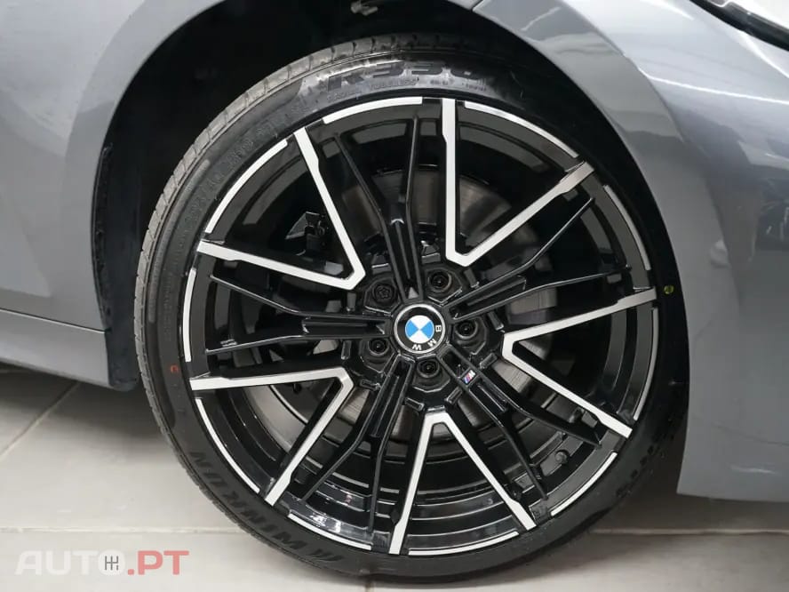 BMW 330 e Aut. Sport Line