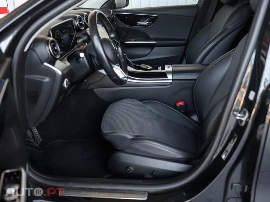 Mercedes-Benz C 300 e AMG Line