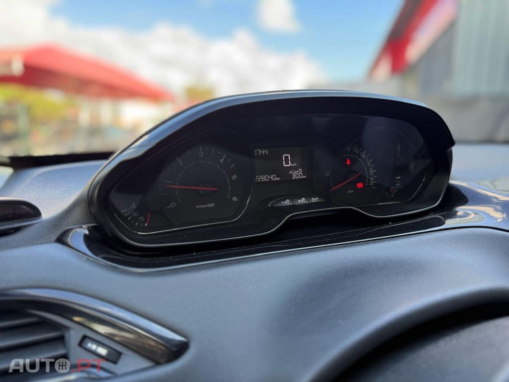Peugeot 208 1.4 HDi