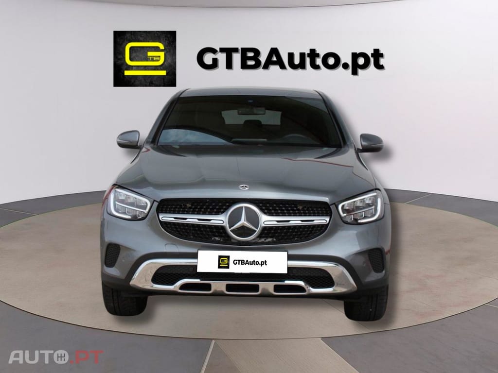 Mercedes-Benz GLC 300 I.V.A DEDUTÍVEL de 4Matic
