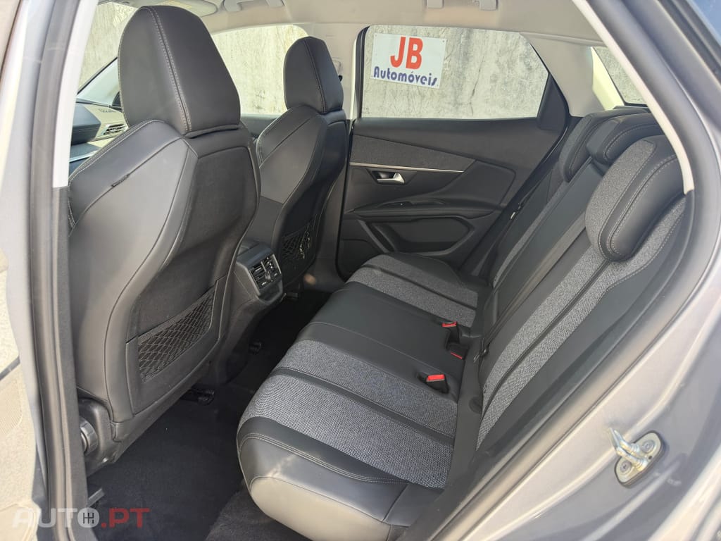 Peugeot 3008 1.6 BlueHDi Allure EAT6