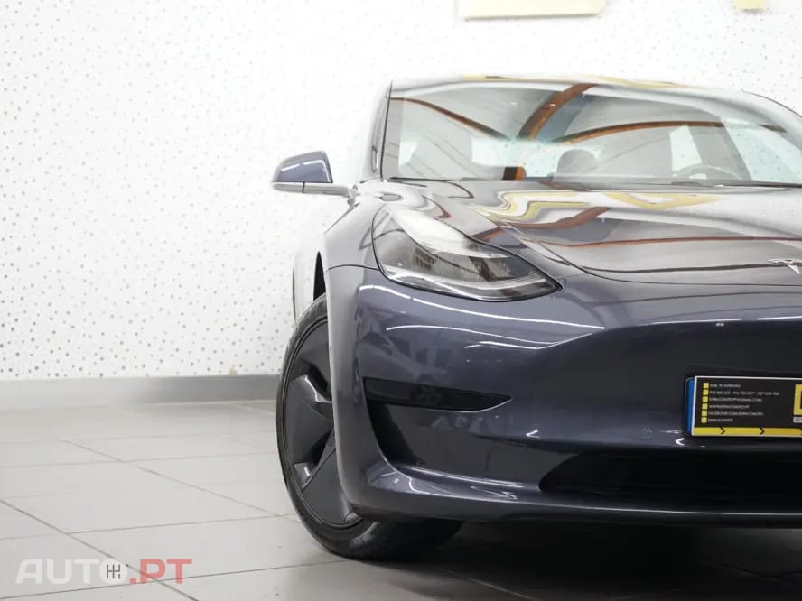 Tesla Model 3 Standard Range Plus RWD
