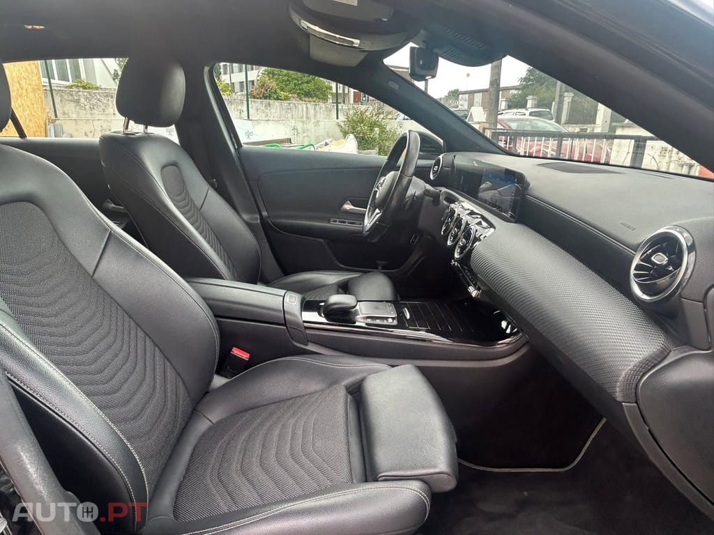 Mercedes-Benz A 250 e Style Plus Hibride Plug-In