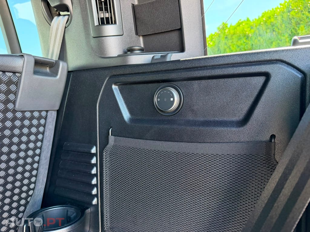 Land Rover Defender LOOK SVR