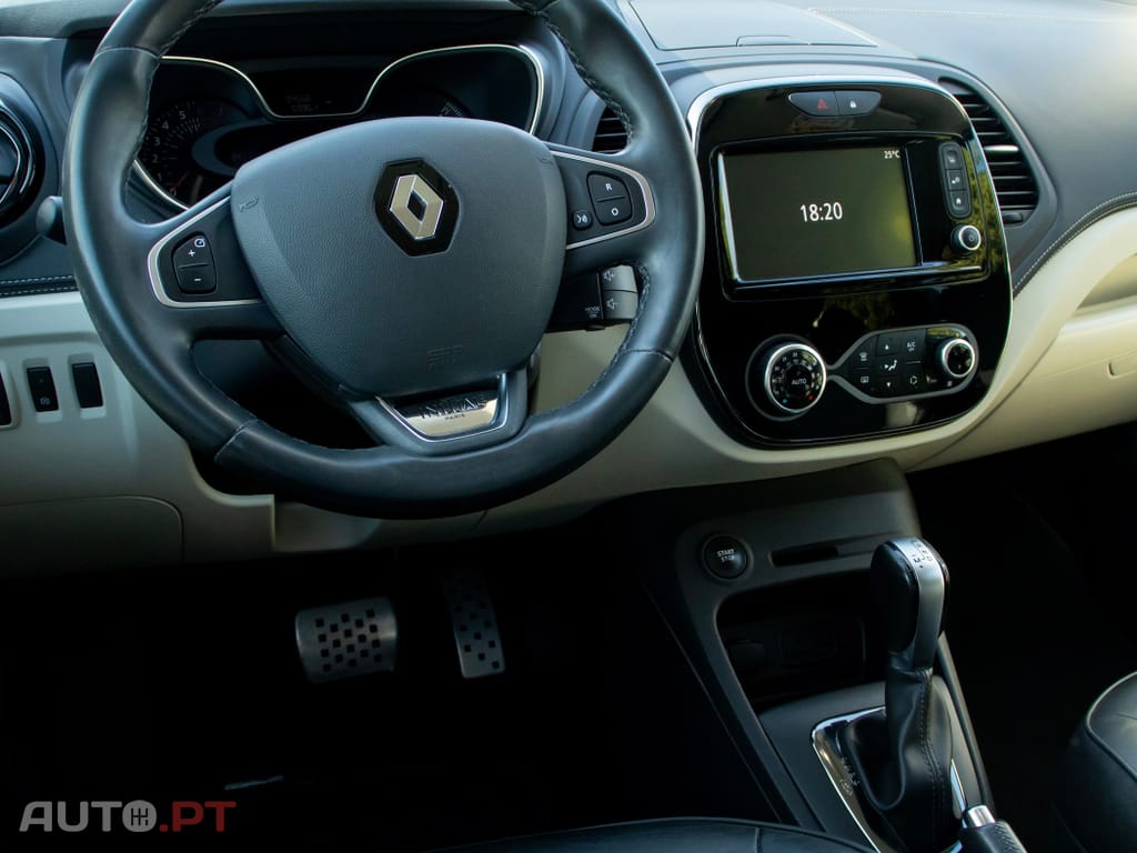 Renault Captur 1.2 TCe Initiale Paris EDC