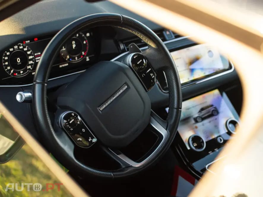 Land Rover Evoque 2.0 D150 AWD R-Dynamic Auto